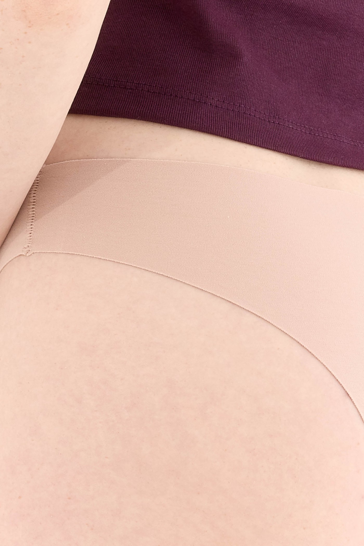 Shade Dikişsiz Brazilian Külot Ten